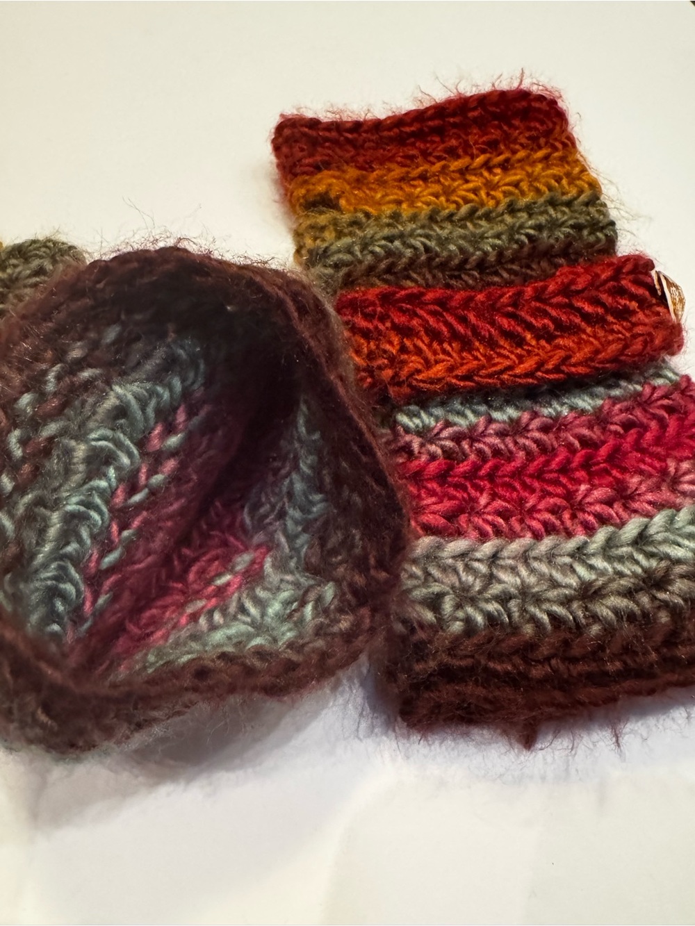 Handmade Handwarmers Crochet Striped Burgundy Blue Tan Mittens Womens - Picture 4 of 8